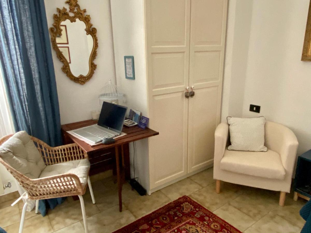 Lungomare Portoturistico Bed & Breakfast เคียวารี ภายนอก รูปภาพ